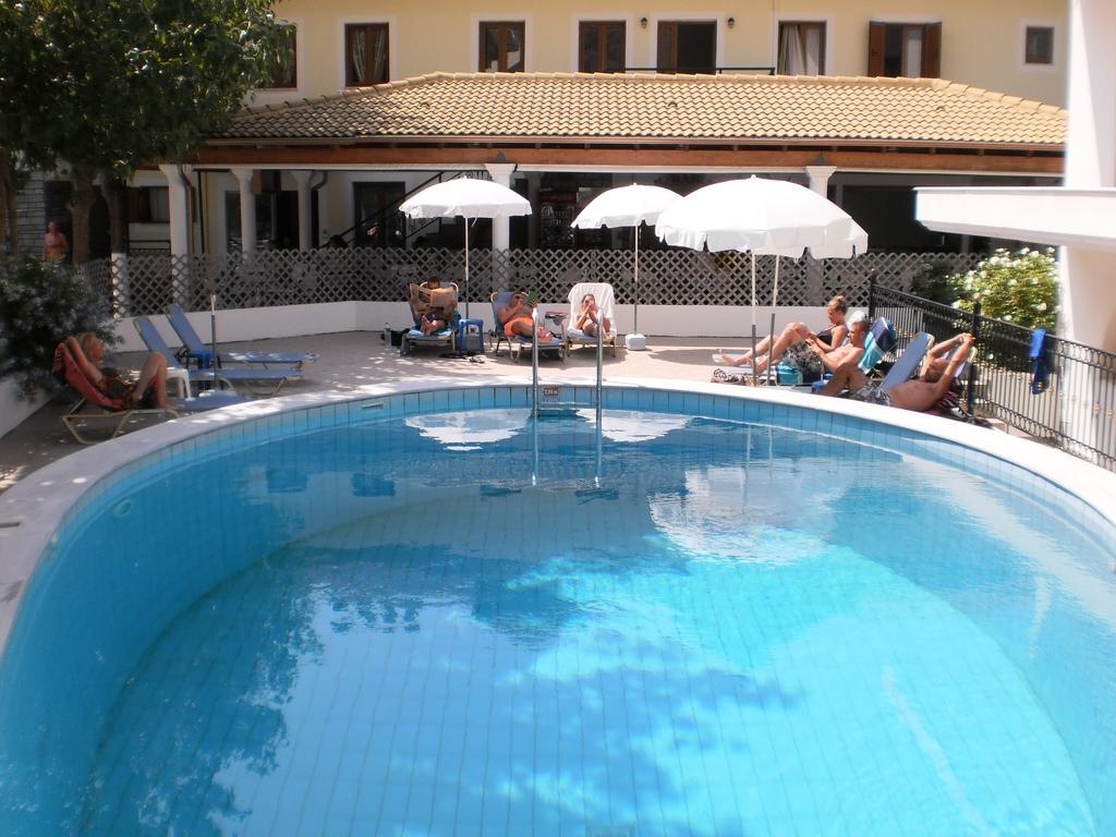 Oasis Hotel Parga Luaran gambar