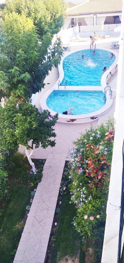 Oasis Hotel Parga Luaran gambar